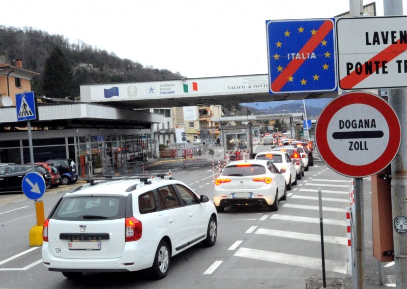 Jedna od najvećih tekovina EU-a suspendirana je prvi put na obljetnicu četvrt stoljeća postojanja, a o posljedicama nitko ne želi ni razmišljati