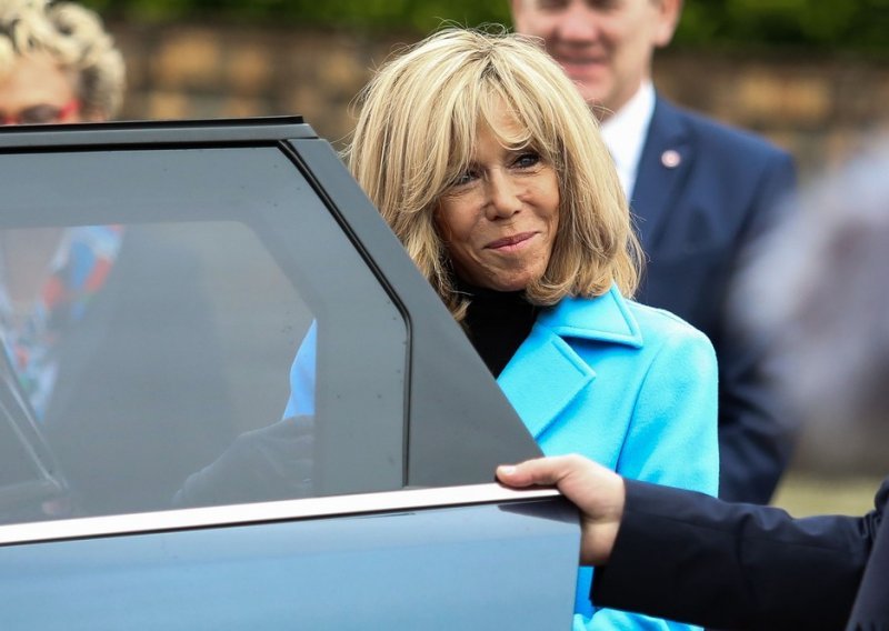 Njihov brak česta je tema tračeva, no Brigitte Macron ne odustaje: 'Postoje trenuci u životu kad doneseš neke ključne odluke i za mene je to bila jedna od njih'