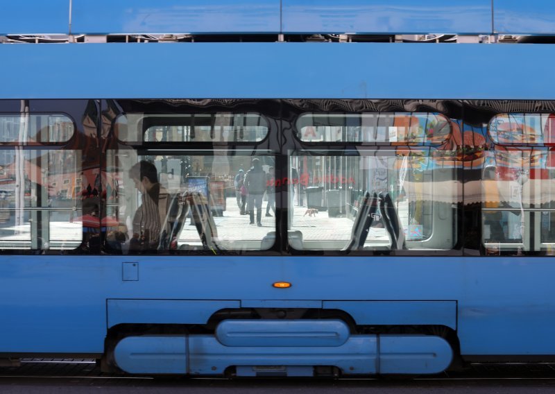 Dolijale dvije kradljivice iz zagrebačkih tramvaja; nakon krađa podizale su novac s bankomata