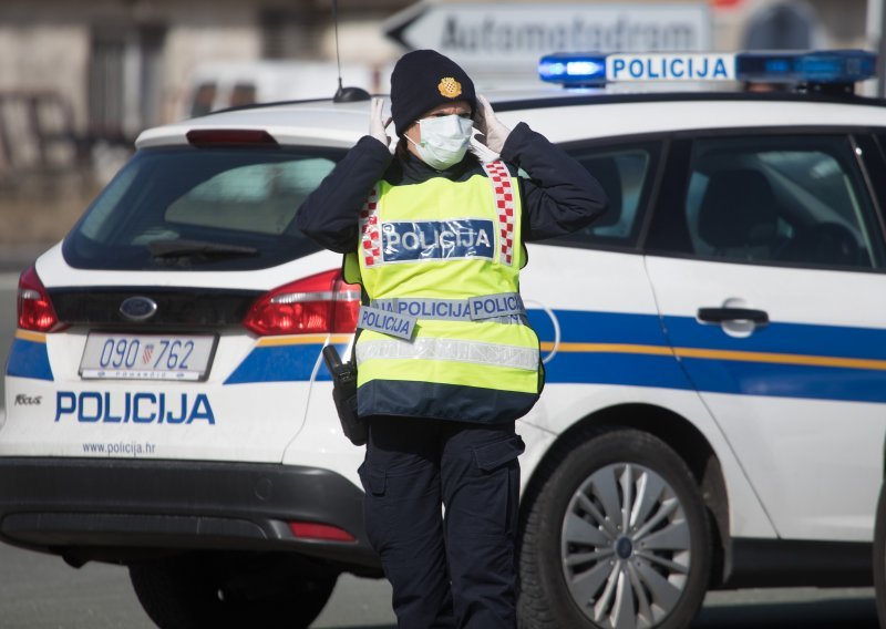 Policija podignula kaznene prijave zbog širenja koronavirusa: Zaraženi dvojac ušetao u benzinsku postaju, i to pred policajcima