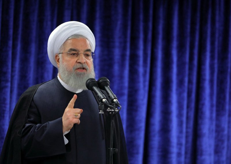 Rohani: Iran će se osvetiti ako SAD zaustavi njegove tankere za Venezuelu