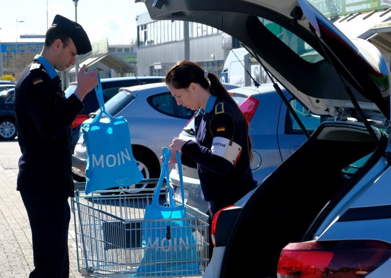 Europa započela izlazak iz izolacije uz velike rizike