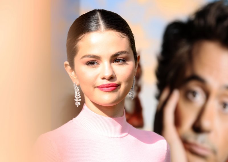 Selena Gomez otvorila dušu i priznala - slava koju je stekla izmakla je kontroli, a tračevi koje je slušala o sebi ubijali su je