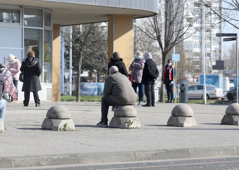 Gotovo 30.000 građana i 9.500 pravnih osoba podnijelo zahtjev za moratorijem kredita: 'Trošak solemnizacije nije u našoj nadležnosti'