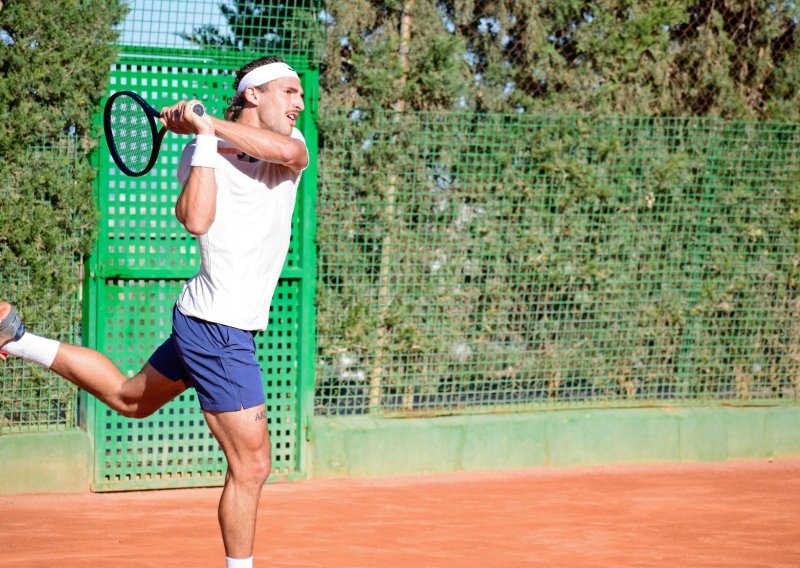 Slovenci već naveliko igraju tenis i golf, kada će se to omogućiti i u Hrvatskoj? Evo što kaže Capak