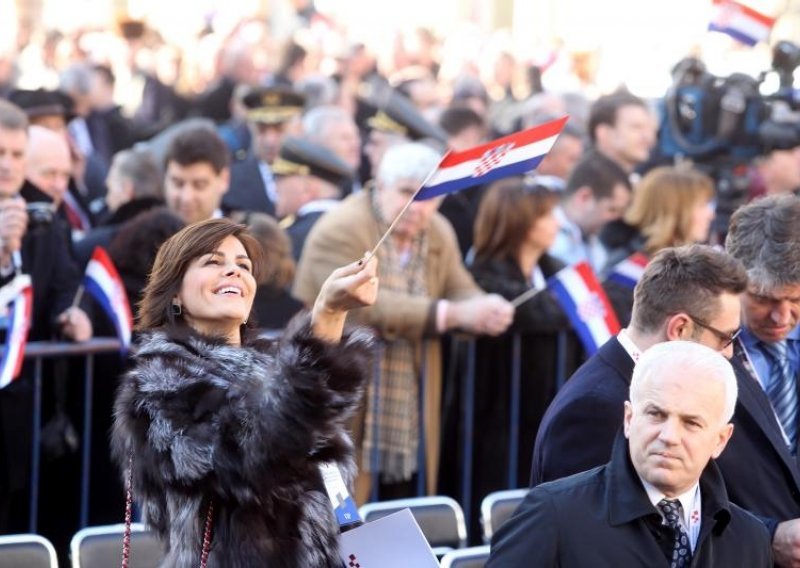 Kovač izljubila Markić, Tomić i Raspudić nisu se ni pogledali