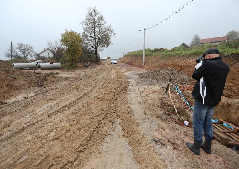 Potpisan ugovor o sufinanciranju centra za otpad Babina gora