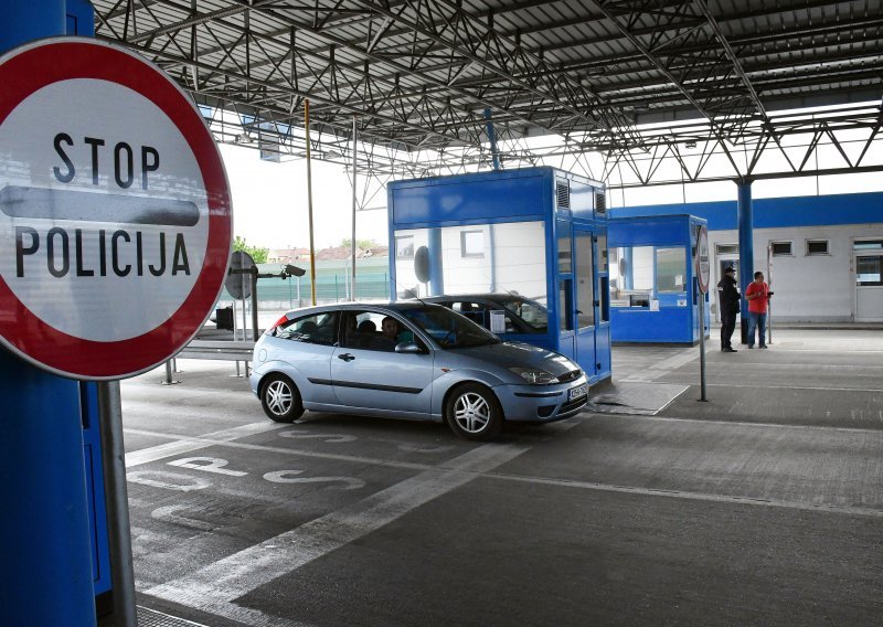 Dvojni državljani mogu ulaziti u BiH uz dokaz o statusu