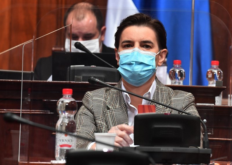 Brnabić: Epidemiološka situacija u Vojvodini mirna, ne kriju se podaci o umrlima