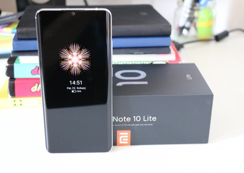 Stigao nam je Xiaomi Mi Note 10 Lite: Što dijeli sa starijim bratom, a što je drugačije