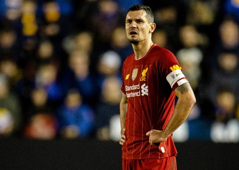 Dejan Lovren definitivno napušta Liverpool; Klopp mu je ovim potezom jasno dao do znanja da na njega ne računa