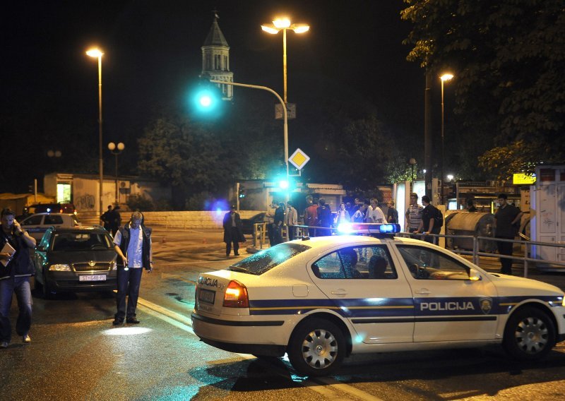 Pijan napao konobaricu, pa pucao na policajce