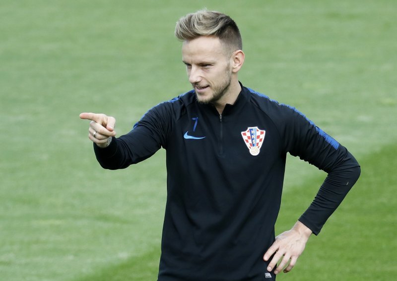 Ivan Rakitić progovorio o svom statusu u Barceloni, a otkrio nam je kakav zaista ima odnos s Lionelom Messijem te hoće li igrati za Hrvatsku na Euru: Sve se zna, razgovarao sam s izbornikom Dalićem