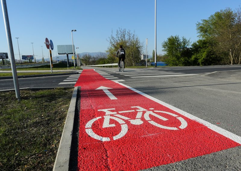 Sve je gušći biciklistički promet; nemojte bicikliste 'odvaliti' vratima automobila