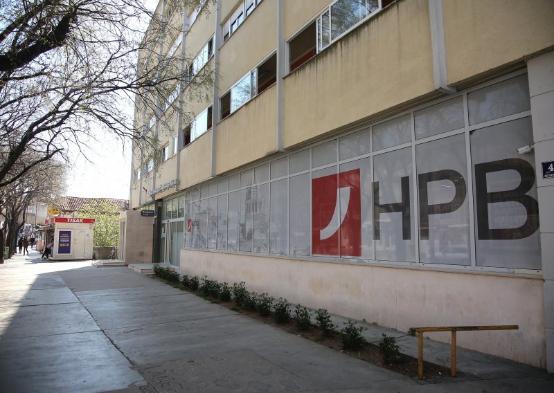 HPB prva banka koja će izdavati Cro kartice, naručeno ih 40.000