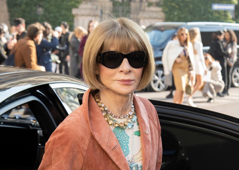 Najveći kritičar Anne Wintour nije zadovoljan njezinom isprikom: 'Trebala bi svima objasniti zašto se točno kaje'