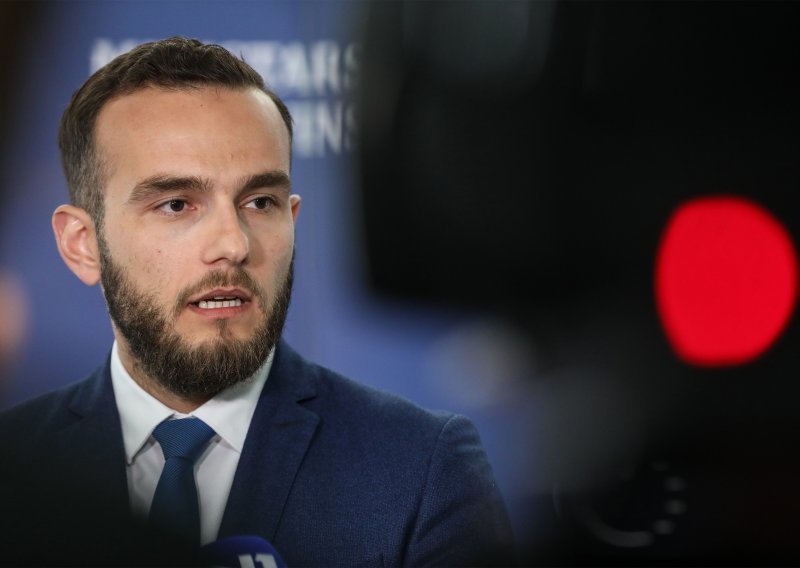 Ministar Aladrović: Moguće spajanje ministarstva rada i ministarstva socijalne politike