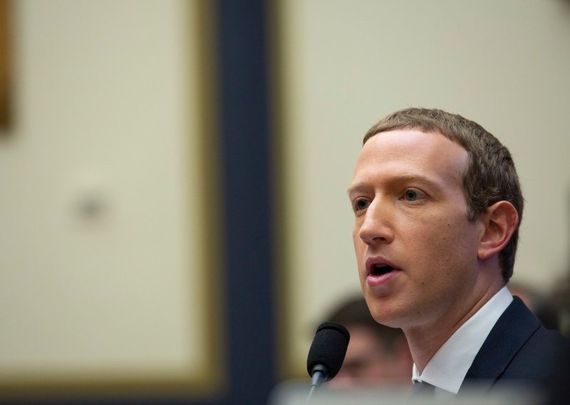 Bojkot oglašivača izbio je Marku Zuckerbergu milijarde iz džepa