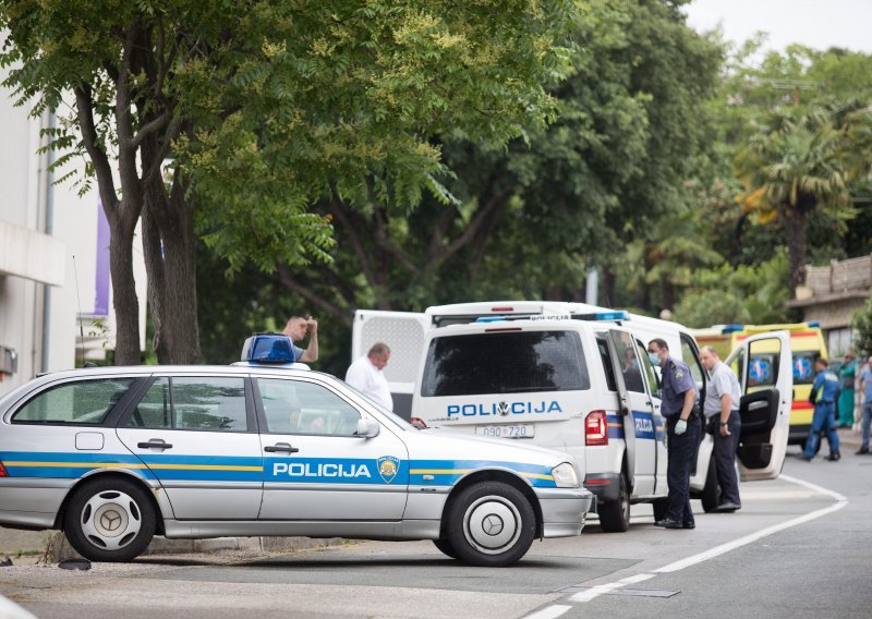 U Rijeci napali ženu, tukli je, skinuli do gola i vozili u prtljažniku automobila