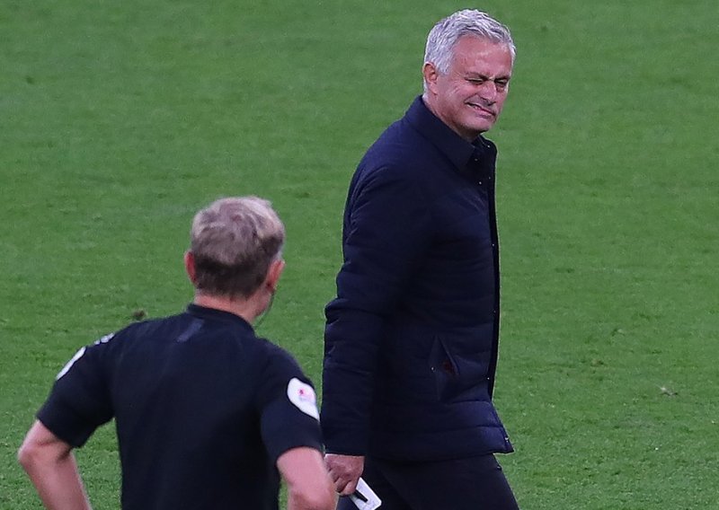 Mourinho zbog svađe s najskupljim pojačanjem u povijesti kluba pokrenuo dosad neviđenu mega-razmjenu s Barcelonom; ako je ovo za Rakitića istina...