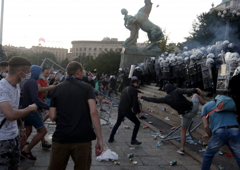 Elitna srpska vojna postrojba odbila razbijati demonstracije u Nišu: 'Vojnici imaju obitelji i neće se boriti protiv njih'