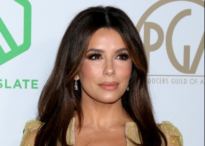 Eva Longoria pokazala istesanu figuru u bikiniju i oduševila vojsku fanova