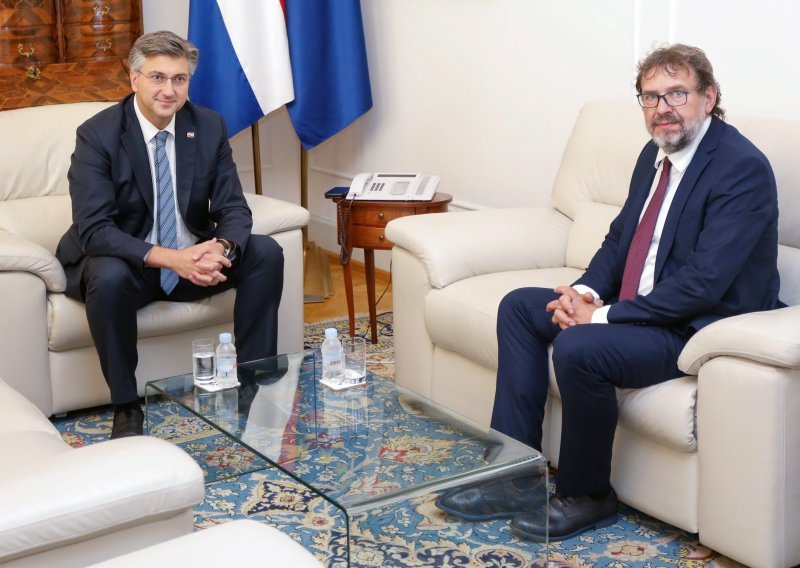 Plenković i Žigmanov o sustavnim rješenjima za bolji status Hrvata u Srbiji