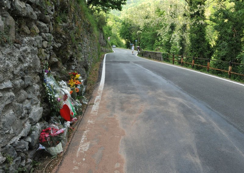 Tragedija na treningu; 17-godišnji biciklist poginuo nakon što ga je udario automobil