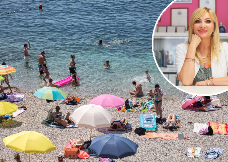 Apel stručnjaka roditeljima: Ne vodite djecu na plažu bez kupaćih gaćica i ne dijelite takve slike na društvenim mrežama