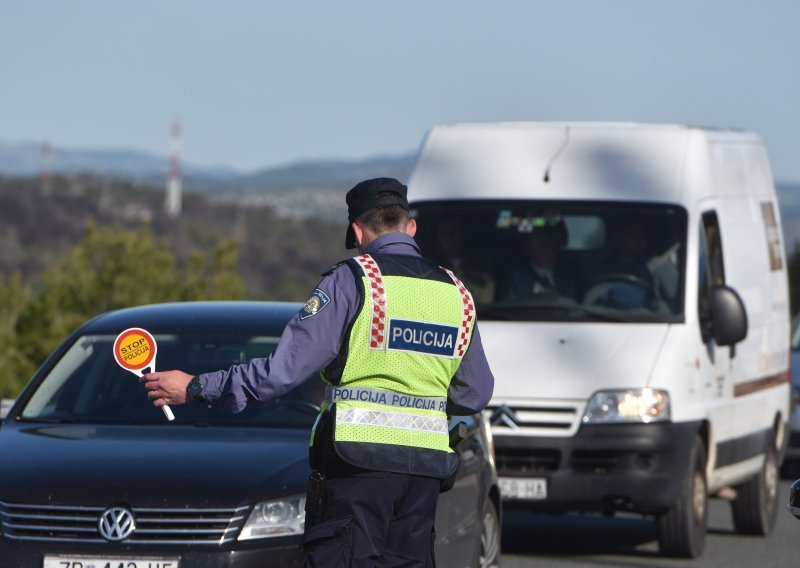 Ophodar na autocesti A1 teško ozlijedio pješaka; vozač je zaradio kaznenu prijavu