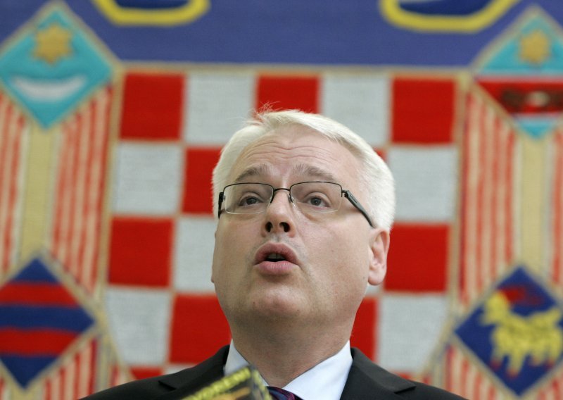 Josipović pojasnio što znači 'mafija'