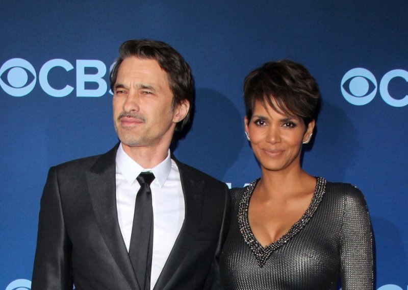 Pet godina nakon što su finalizirali razvod Halle Berry i bivši suprug ponovno su na sudu; ovoga puta glumica se brani bez odvjetnika