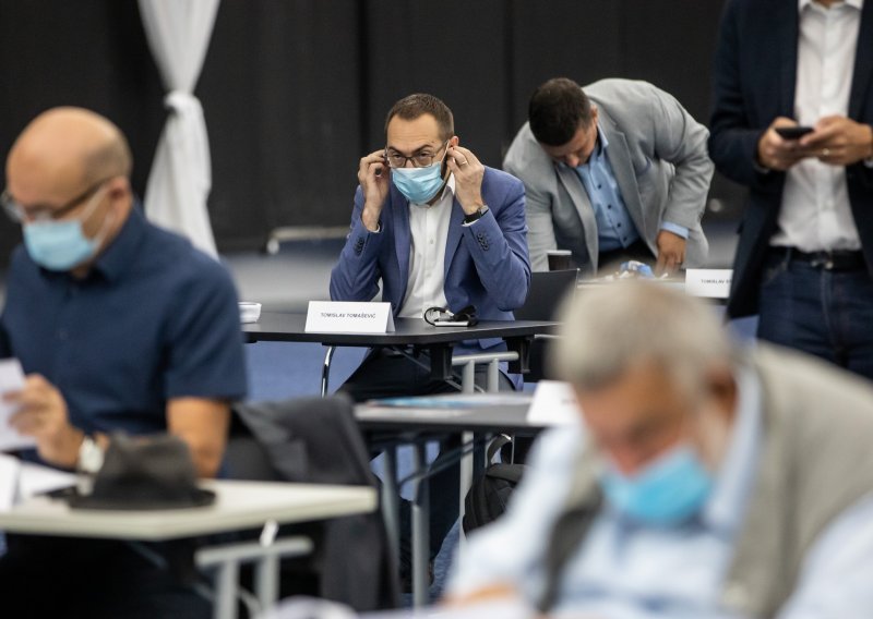 Zbog opširnosti dnevnog reda prekinuta sjednica zagrebačke Gradske skupštine