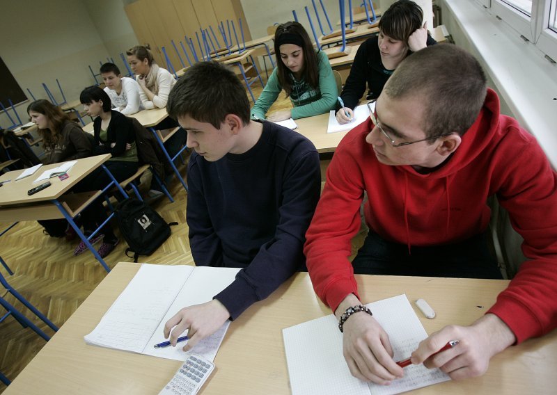 Na ispite državne mature odazvali se gotovo svi prijavljeni