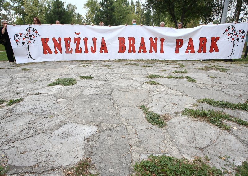 'Knežija brani park' prikupila 4216 potpisa protiv gradnje osmerokatnice