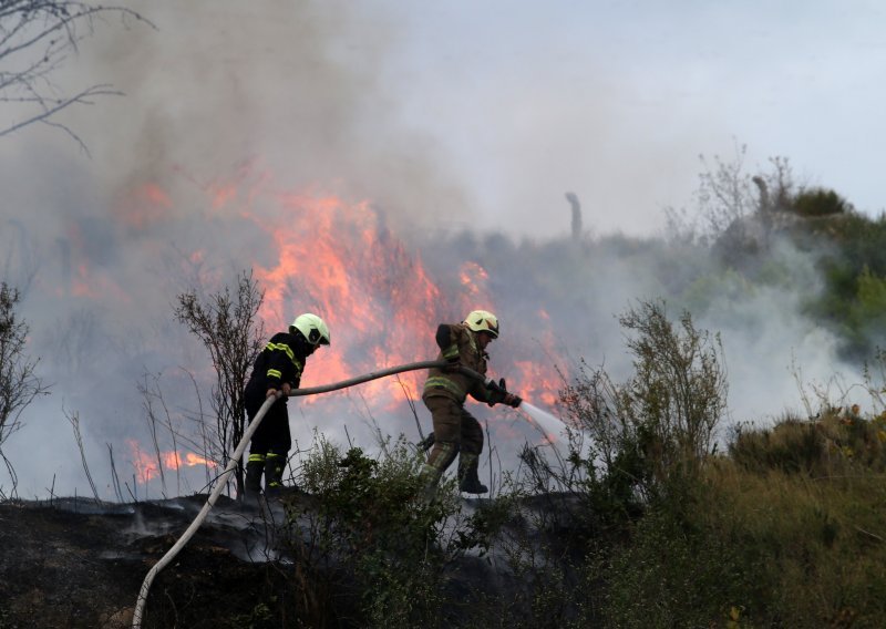 Povećan broj vatrogasnih intervencija u odnosu na prošlu godinu, pogledajte zašto