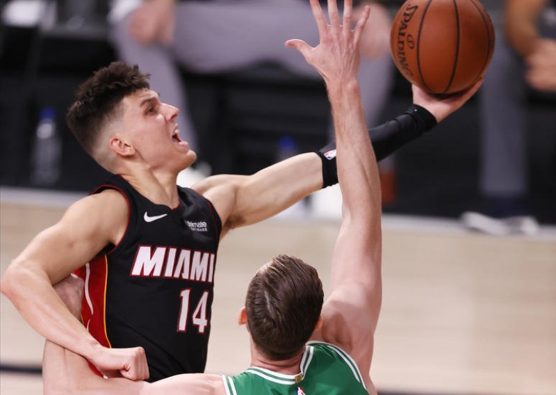 Klinac od 20 godina vodi Miami prema finalu NBA-a; odigrao je utakmicu kakva nije viđena 49 godina, a više koševa od njega ubacio je samo Wilt Chamberlain!