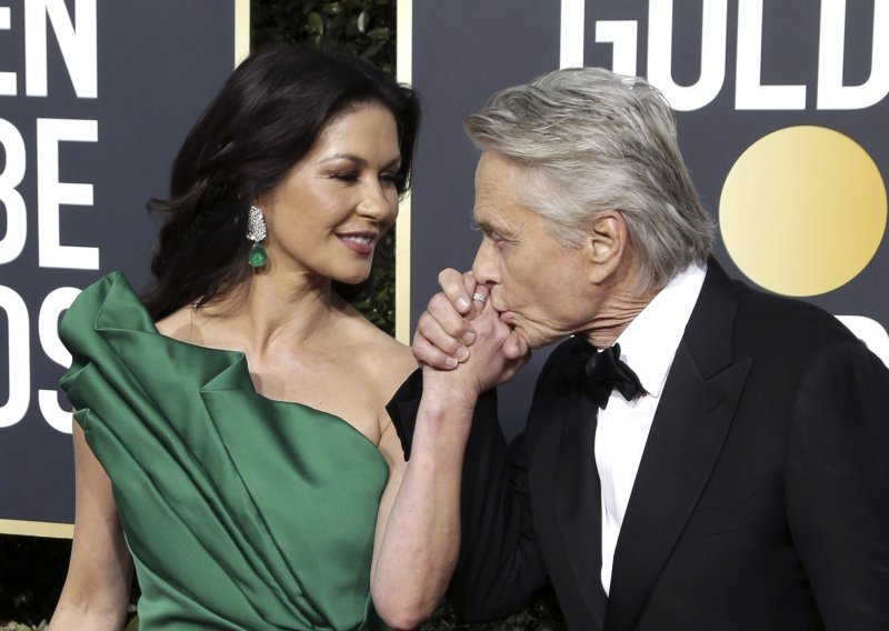 Catherine Zeta-Jones ne prestaje oduševljavati svojim mladolikim izgledom