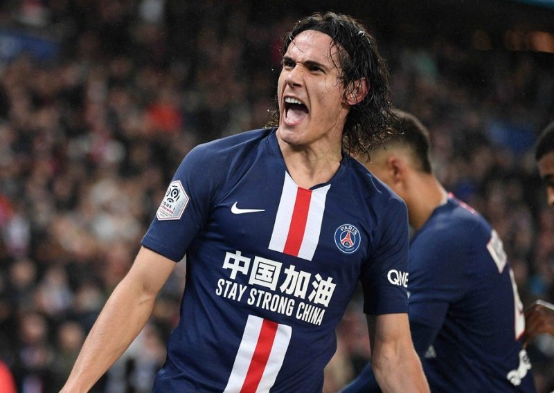 Edinson Cavani u Manchester Unitedu dobio ugovor života, a onda je odmah odlučio uzeti i 'sveti broj' na dresu