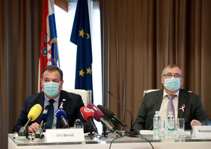 [VIDEO/FOTO] Maske će biti obavezne i na autobusnim stajalištima, stožer najavio: Moguće i uvođenje kazni