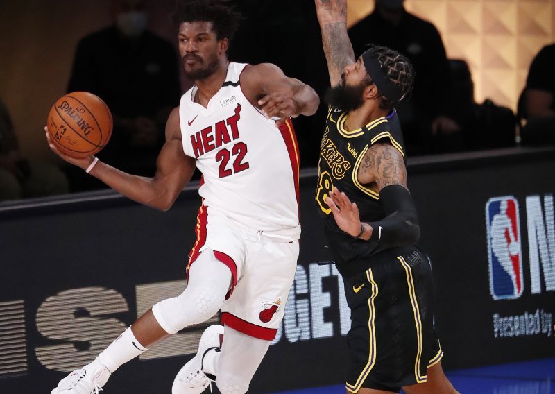 Jimmy Butler odveo Miami do važne pobjede u finalnoj seriji; Lakersima nije pomogao ni LeBron James koji je zabio 40 koševa