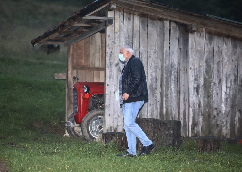 U kući napadača na policajca pronađena veća količina streljiva i oružja