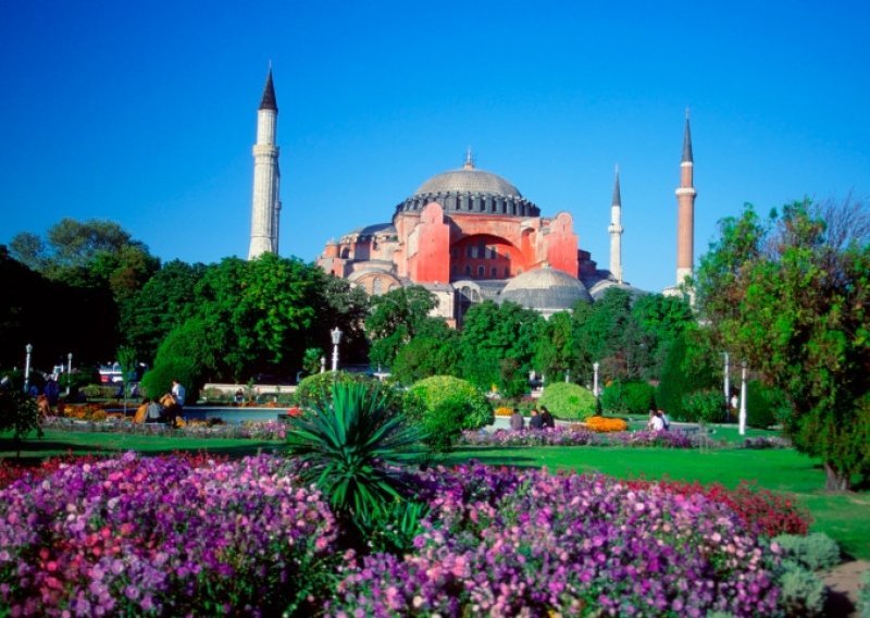 Istanbul otkazao doček Nove godine zbog Gaze