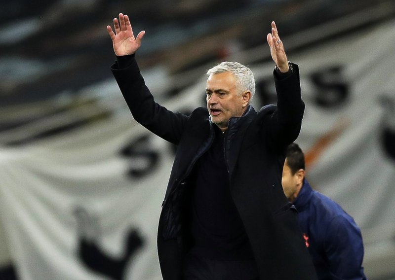 Jose Mourinho neće moći voditi Tottenham u idućem susretu Europske lige; Portugalac i klub zaradili i novčane kazne zbog velikog propusta