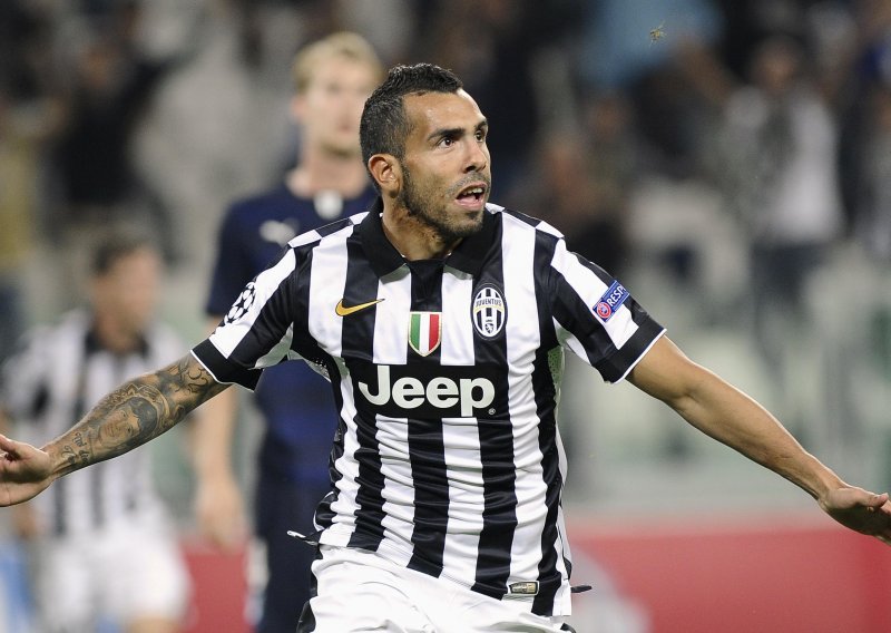 Carlos Tevez ispunio obećanje i pojačao najdraži klub!