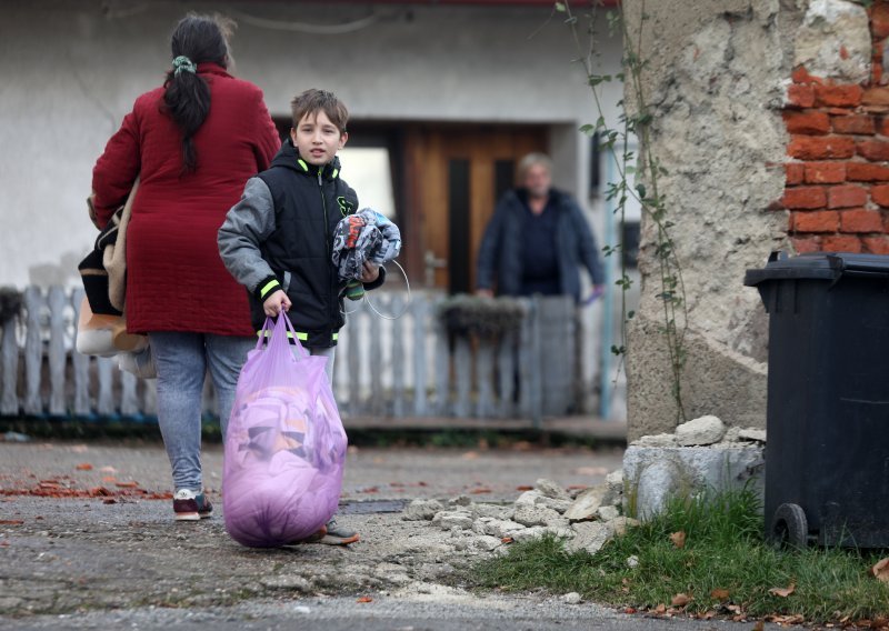 U Sisku počela prijava šteta na objektima