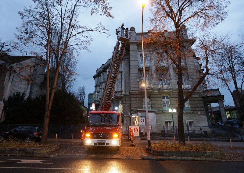 Dječja bolnica u zagrebačkoj Klaićevoj ponovno oštećena u potresu, dio djece otpušten na kućnu njegu