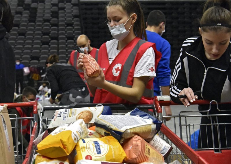 Grlić Radman zahvalio međunarodnoj zajednici i iseljenicima na brzoj pomoći, poslao poruku i gradonačelniku Petrinje