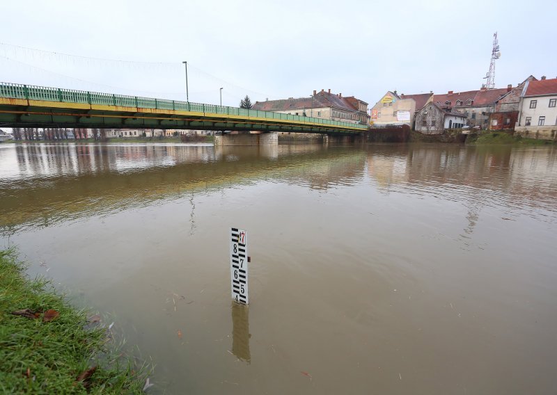 Nema opasnosti od poplave na potresom stradalom području, vodostaji u opadanju