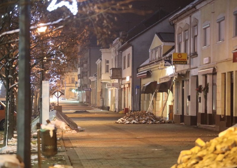 U Glini dosad postavljeno 197 mobilnih stambenih objekata